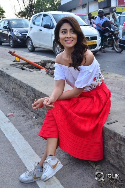 Shriya-Saran-Latest-Photos